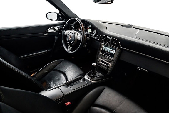 Porsche 911 19 of 30