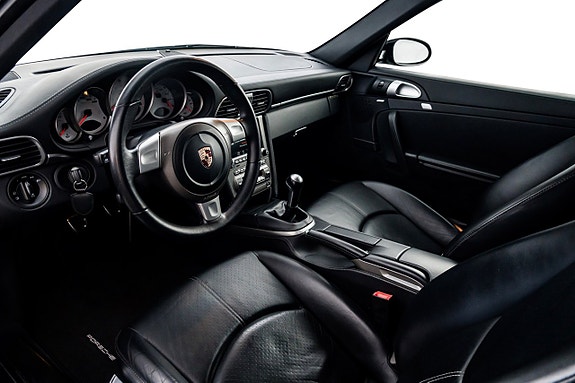 Porsche 911 13 of 30