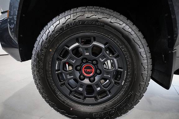 Toyota Tundra 11 of 30