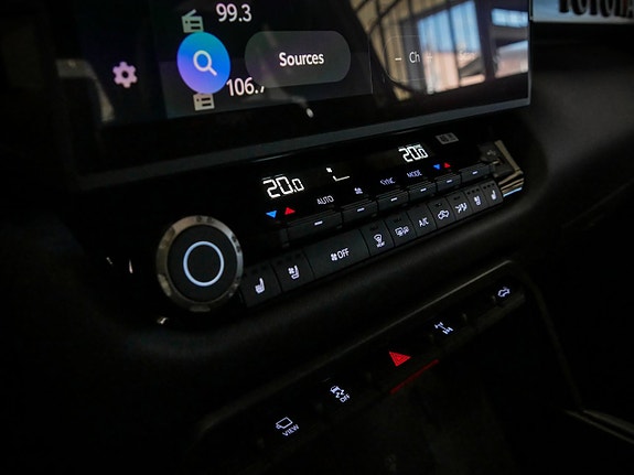 Toyota Tundra 23 of 30