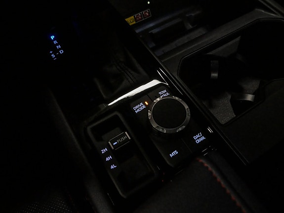 Toyota Tundra 27 of 30