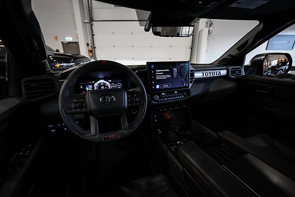 Toyota Tundra 17 of 30