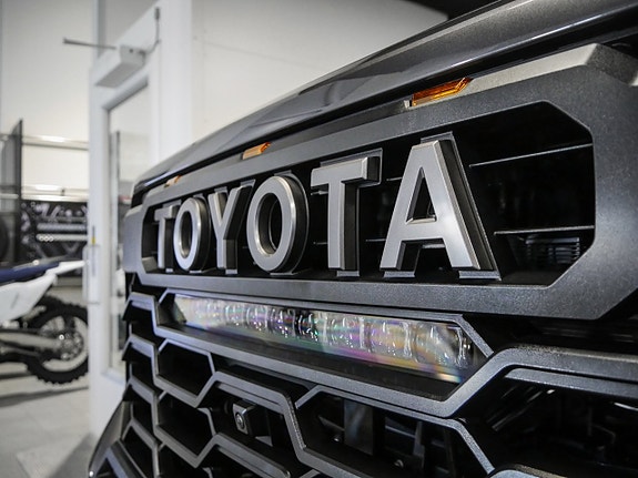 Toyota Tundra 14 of 30