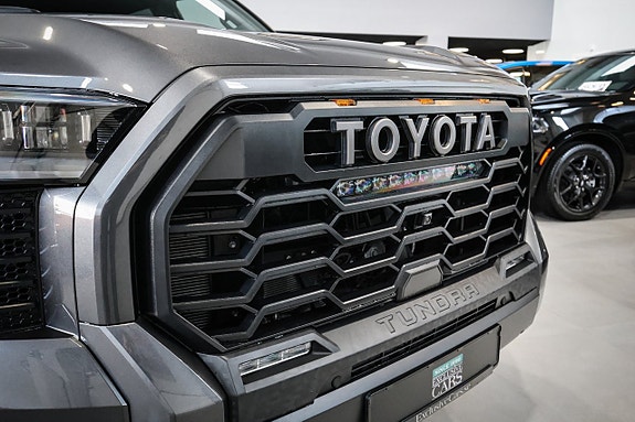 Toyota Tundra 15 of 30
