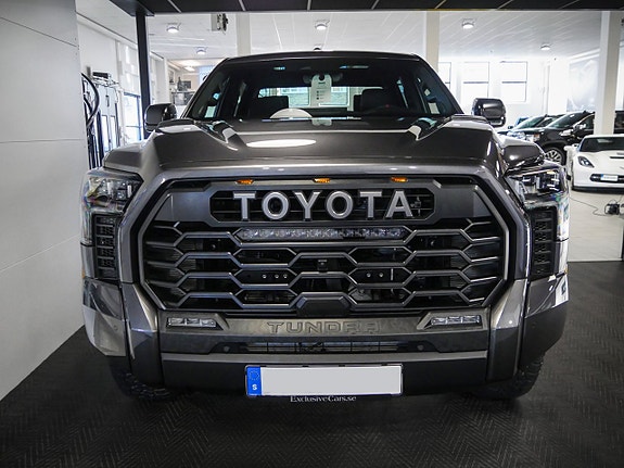 Toyota Tundra 5 of 5