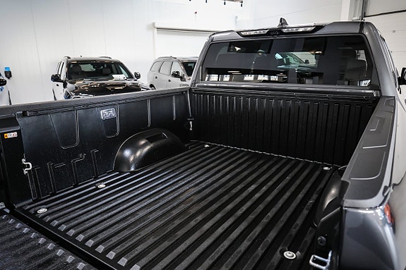 Toyota Tundra 10 of 30
