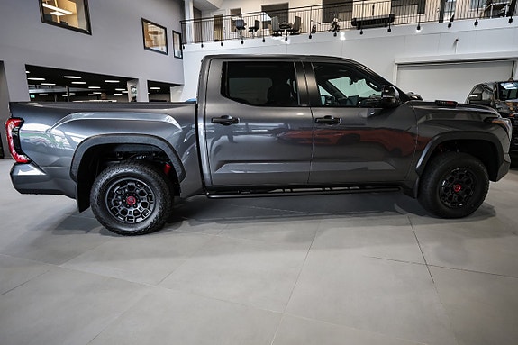Toyota Tundra 3 of 30
