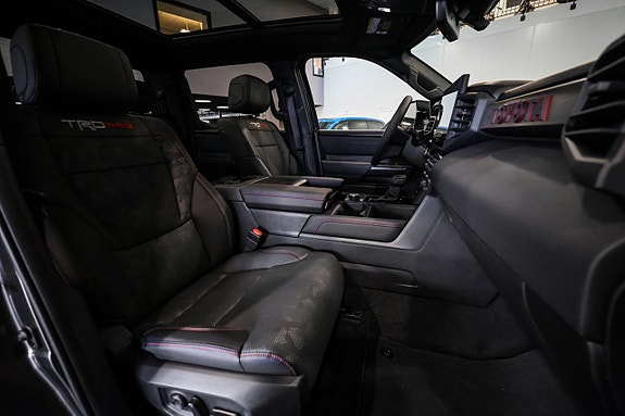 Toyota Tundra 21 of 30