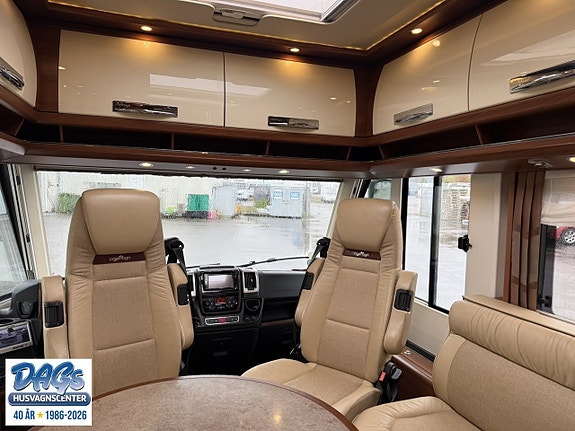 Carthago CHIC E-LINE I 51 QB LINER 11 of 21