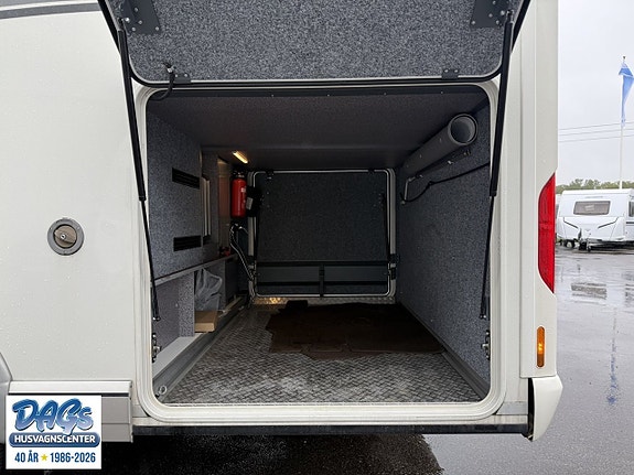 Carthago CHIC E-LINE I 51 QB LINER 9 of 21