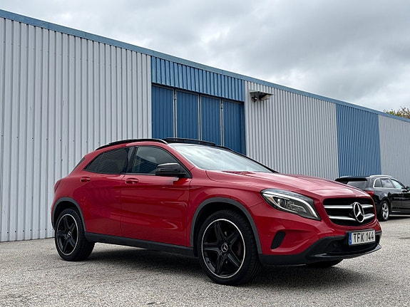 Mercedes-Benz GLA220 3 of 5