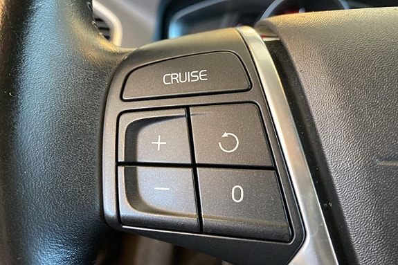 Volvo XC60 23 of 30
