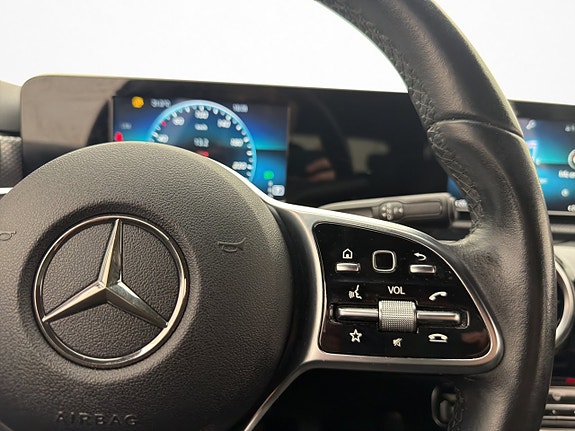 Mercedes-Benz A200 14 of 30