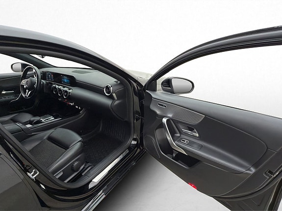 Mercedes-Benz A200 22 of 30