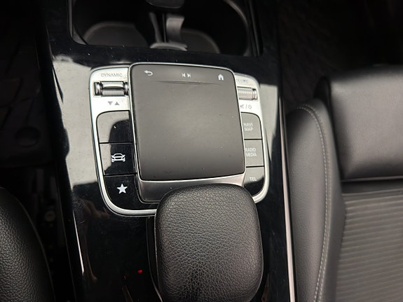 Mercedes-Benz A200 20 of 30