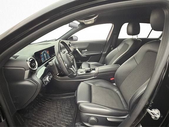 Mercedes-Benz A200 9 of 30