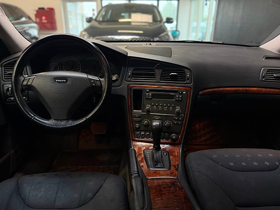 Volvo S60 8 of 24