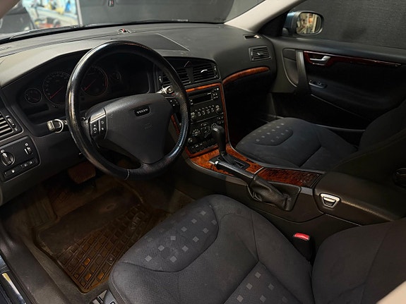 Volvo S60 7 of 24