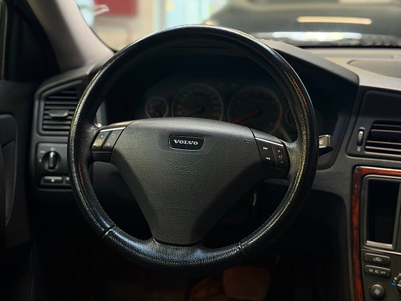 Volvo S60 9 of 24