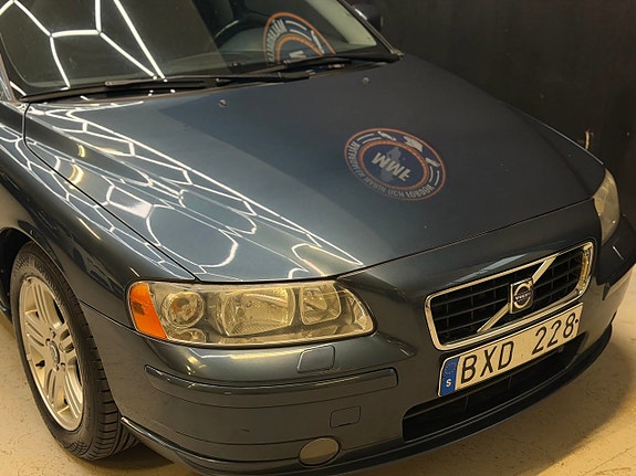 Volvo S60 6 of 24