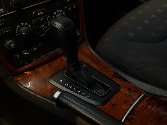 Volvo S60 13 of 24