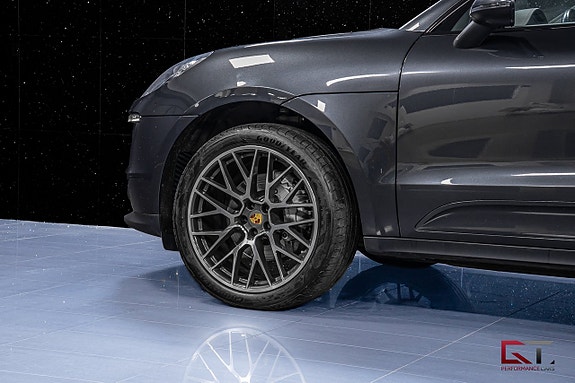 Porsche Macan S 6 of 20