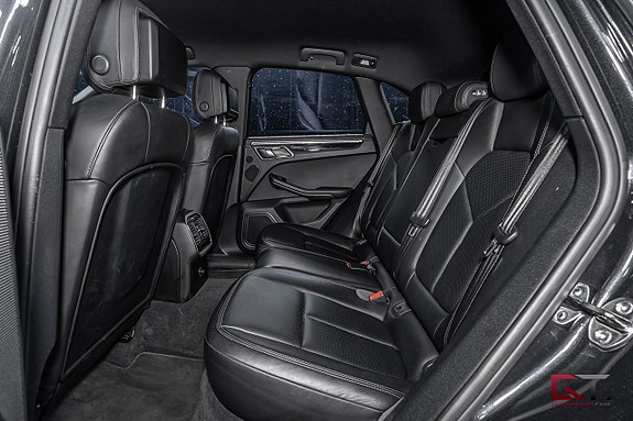 Porsche Macan S 18 of 20