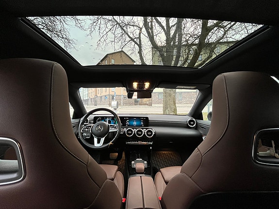 Mercedes-Benz CLA200 5 of 5