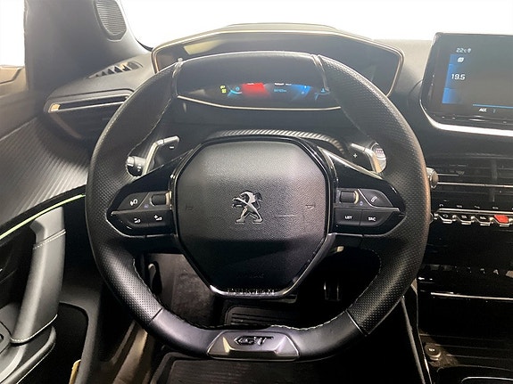 Peugeot 2008 10 of 15
