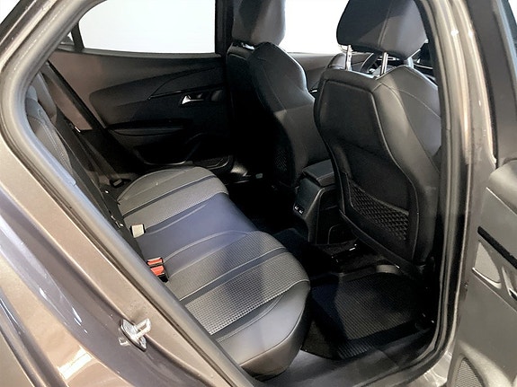 Peugeot 2008 8 of 15