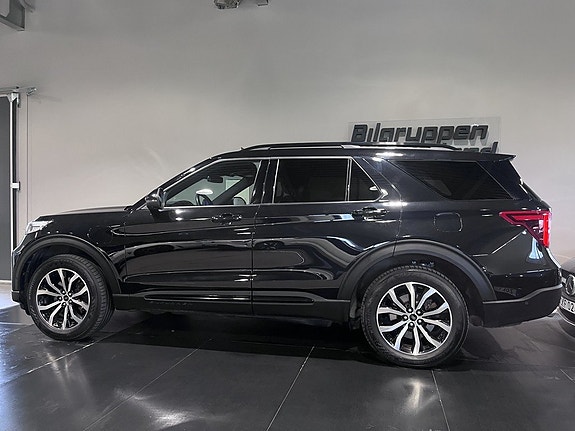 Ford Explorer 5 of 5