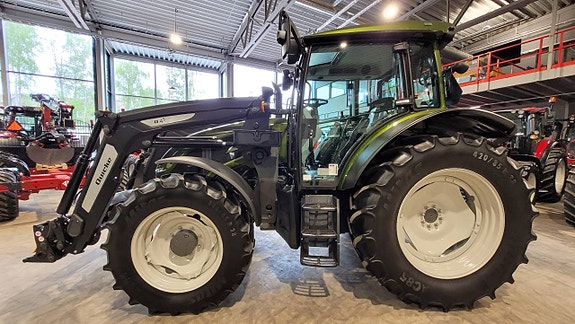 Valtra A115 HiTech / Lastare