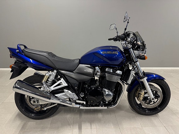 Suzuki Cycles GSX1400 1.4