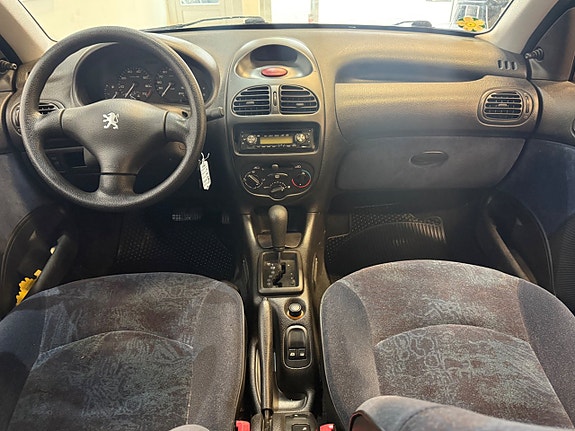 Peugeot 206 3 of 5