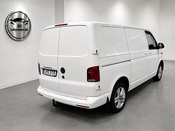 Volkswagen Transporter 4 of 5