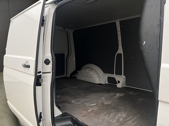 Volkswagen Transporter 13 of 29