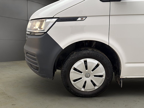 Volkswagen Transporter 26 of 29