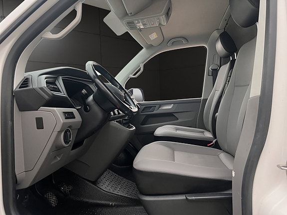 Volkswagen Transporter 16 of 29