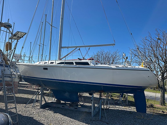 Catalina 34 4 of 5