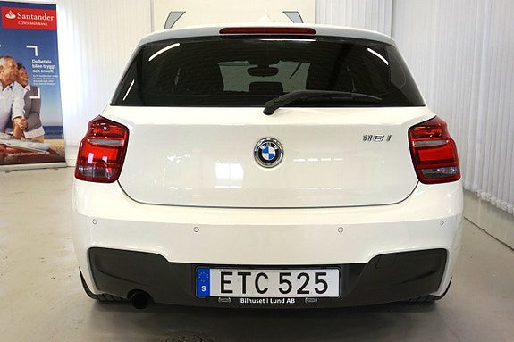 BMW 116i 4 of 5