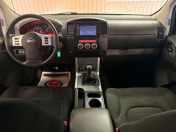 Nissan Navara 10 of 18