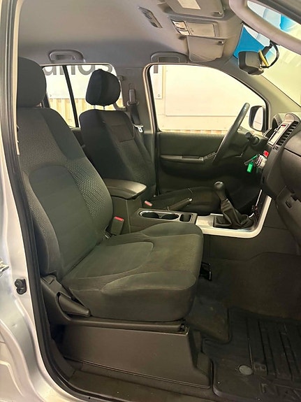 Nissan Navara 8 of 18