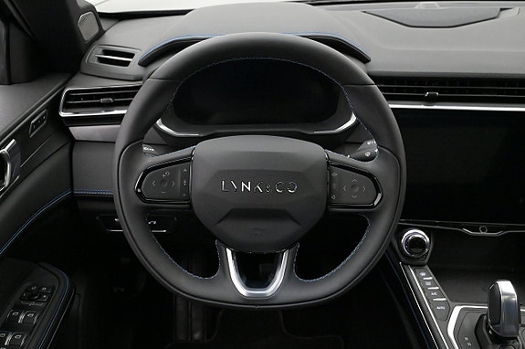 Lynk & Co 01 7 of 27