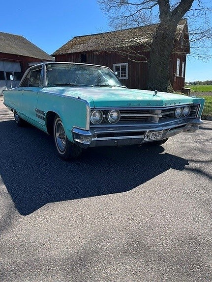 Chrysler 300 3 of 5