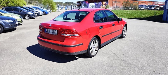Saab 9-3 4 of 5