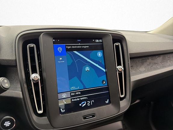 Volvo XC40 16 of 29