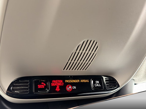 Volvo XC40 14 of 29