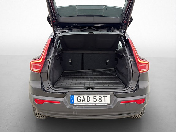 Volvo XC40 24 of 29