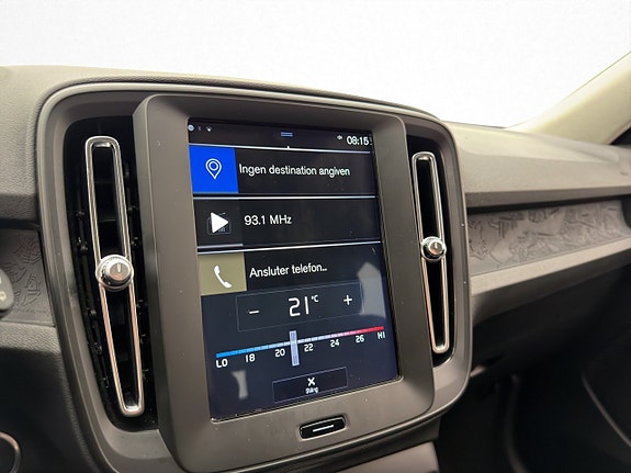 Volvo XC40 19 of 29