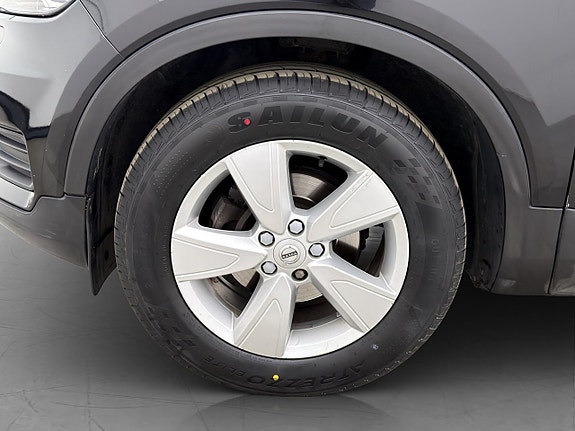Volvo XC40 26 of 29